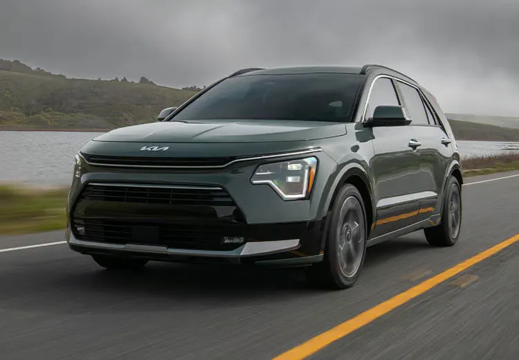 Kia Niro Review USA: Smart Hybrid, Plug-In & EV SUV for Everyday Drivingvv