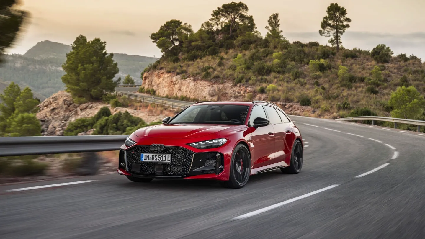 Audi RS 5 Avant Could Be the Ultimate Performance Wagon