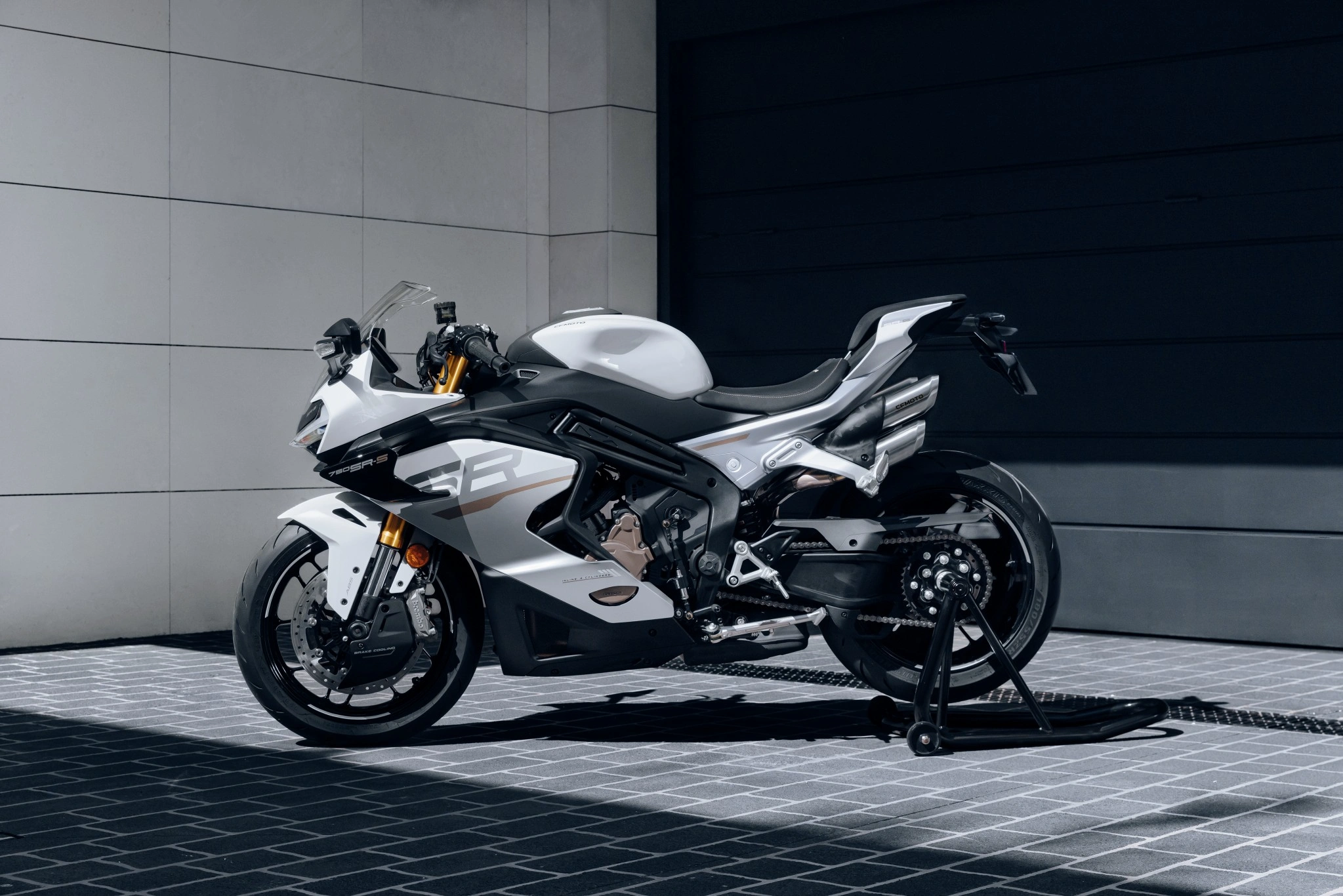 Big Move! CFMOTO Bringing 4-Pot 750SR-S to Australia